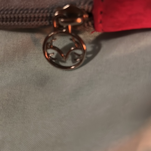 I-Pad/Tablet Case - Picture 3 of 7